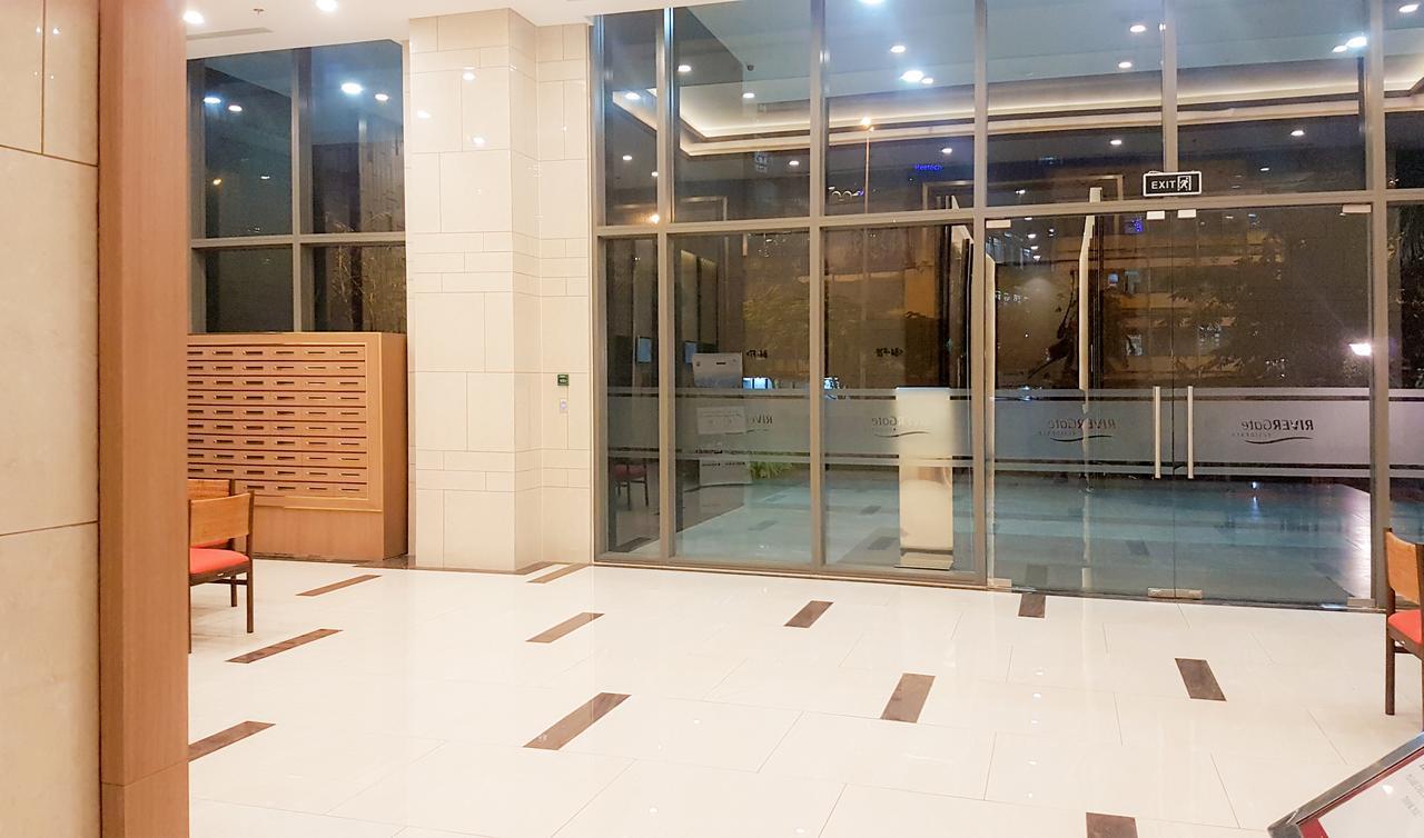 Herla Central Saigon 1 River Gate Ben Thanh 호치민 외부 사진